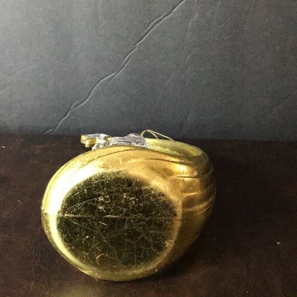 Ornament ￼ Vintage, holy family manger Nativity scene - Picture 6 of 6